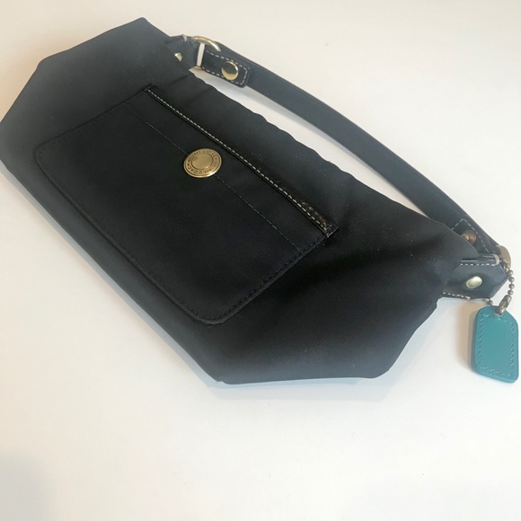 Coach small black nylon purse - Picture 7 of 9